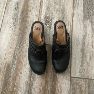 Softt shoes clog heels